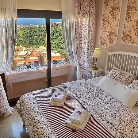 Coto Real Duquesa Penthouse Apartment *