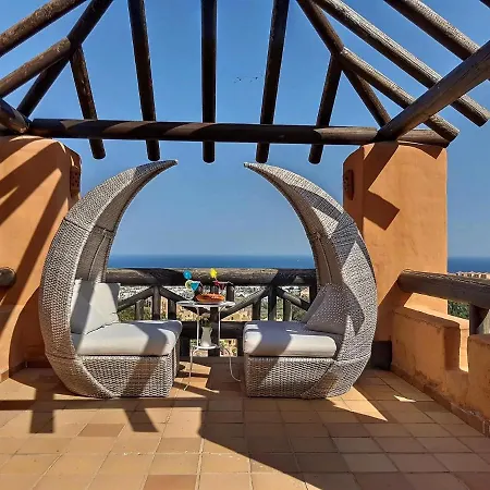 Coto Real Duquesa Penthouse Apartment *